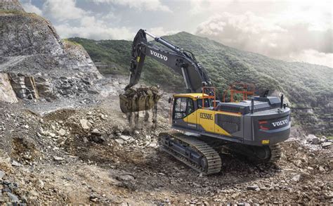 volvo 50 ton excavator